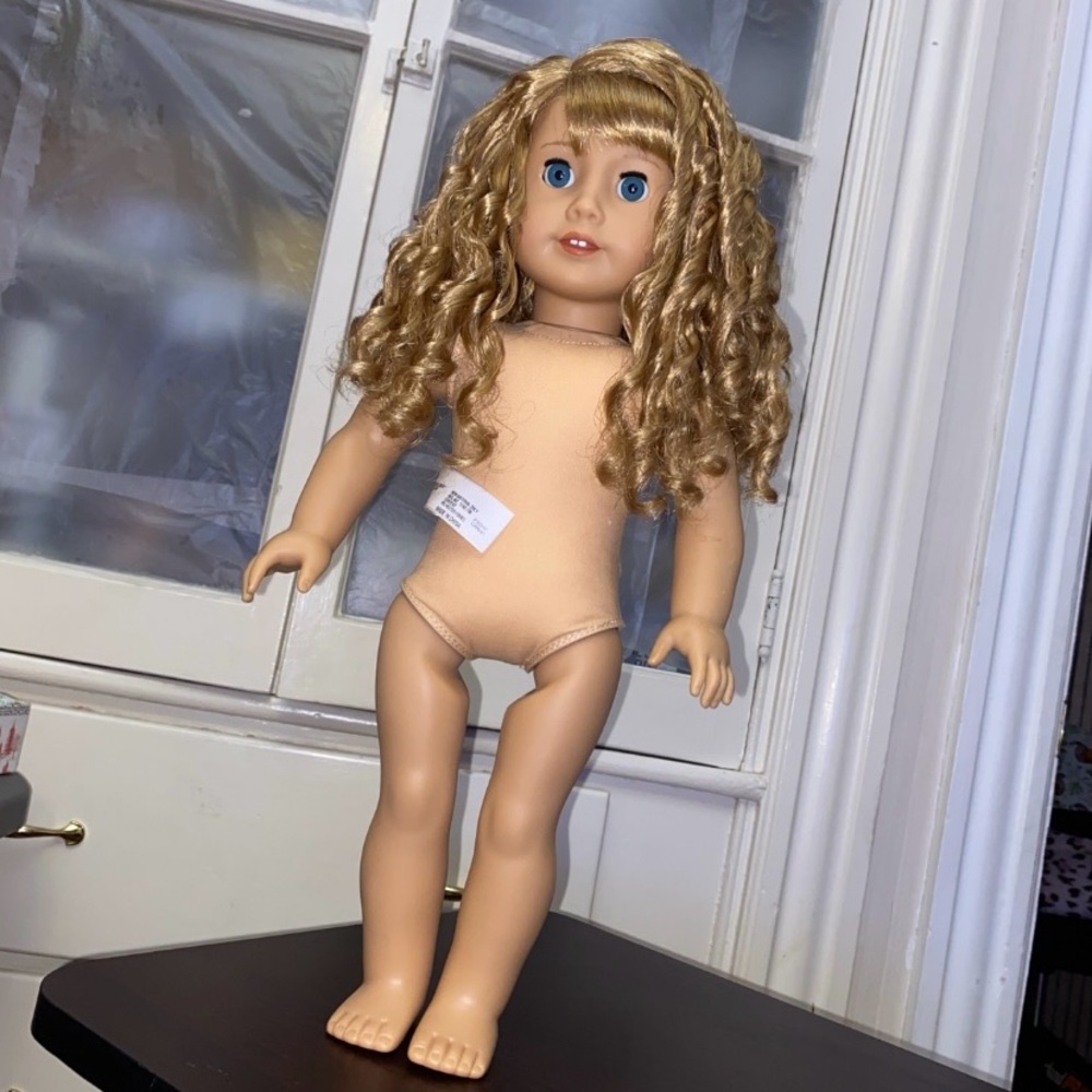 American Girl Doll Courtney Moore Year 2017 - Picture 14 of 16